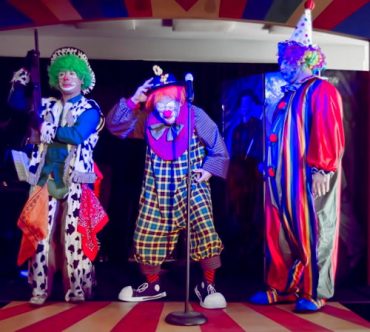 “Clown Bar” – Los Angeles cabaret dinner theater review – ArtsBeatLA